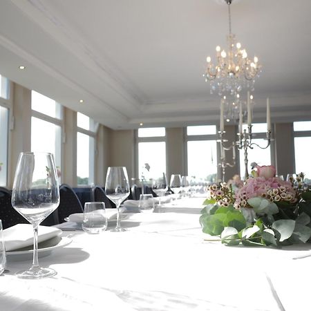 Hotel Faehrhaus Km734 Dusseldorf Bagian luar foto